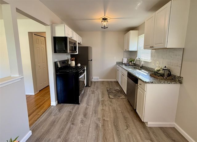 6924 Belton Street, Garden City, MI 48135