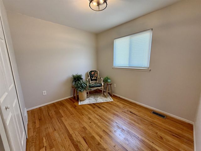 6924 Belton Street, Garden City, MI 48135