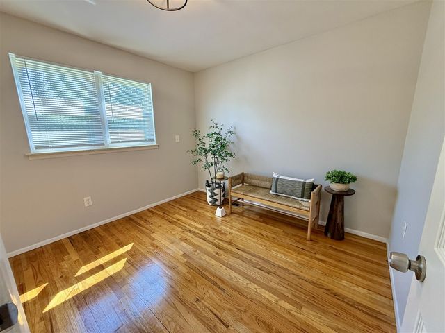 6924 Belton Street, Garden City, MI 48135