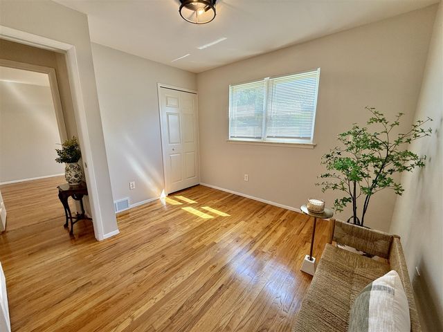 6924 Belton Street, Garden City, MI 48135