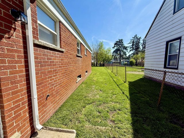 6924 Belton Street, Garden City, MI 48135