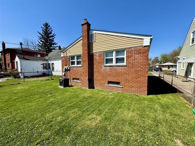 6924 Belton Street, Garden City, MI 48135