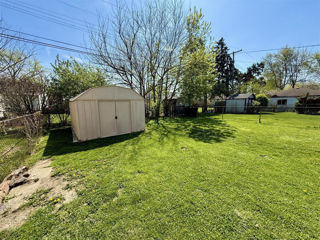 6924 Belton Street, Garden City, MI 48135