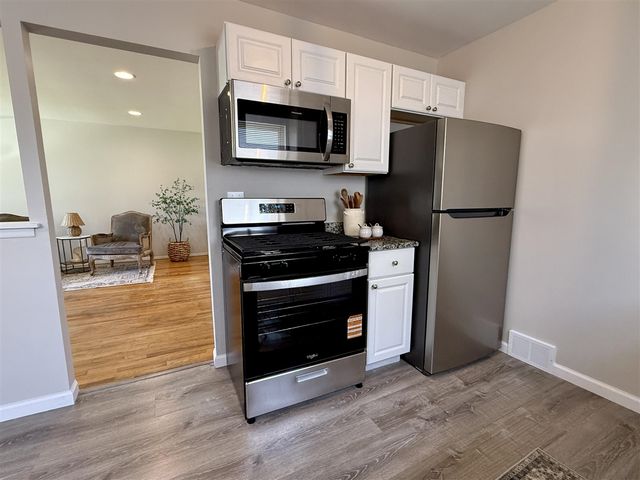 6924 Belton Street, Garden City, MI 48135