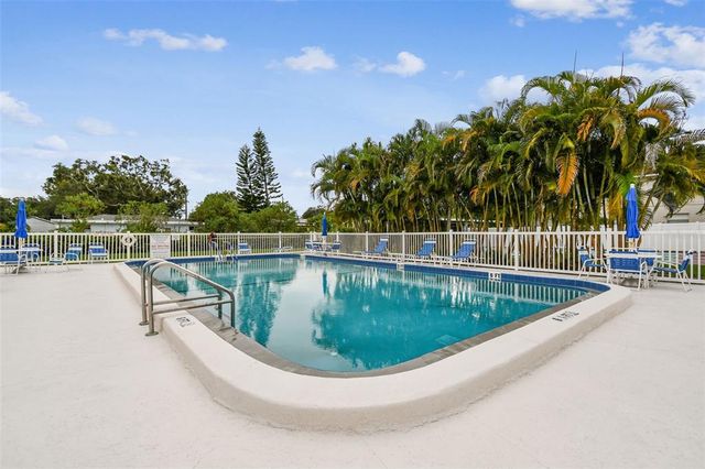 11200 102ND AVENUE 108, Seminole, FL 33778