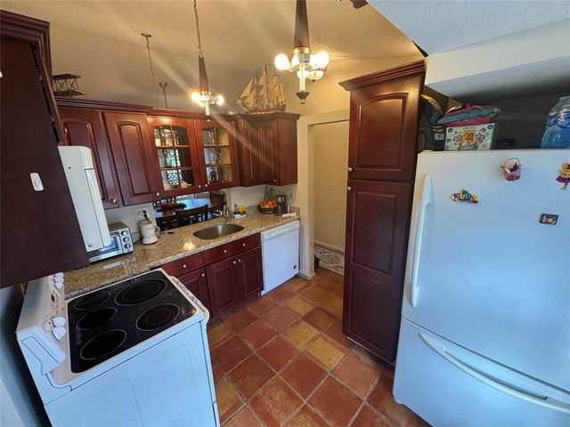 715 Gardens Drive 203, Pompano Beach, FL 33069