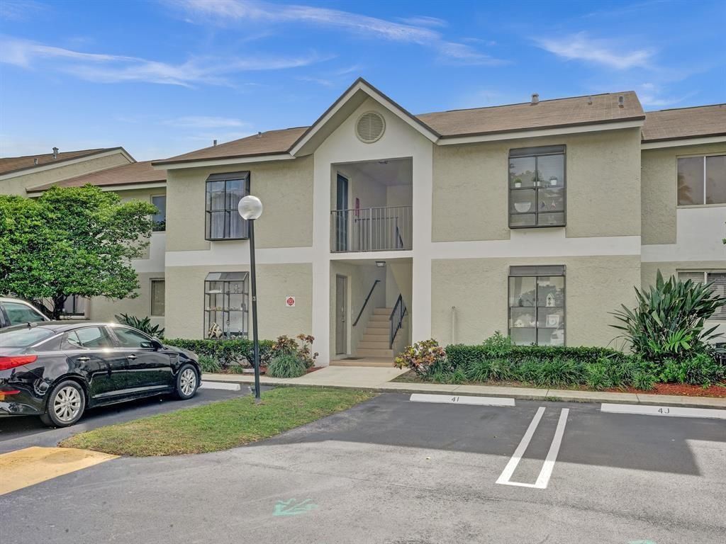 715 Gardens Drive 203, Pompano Beach, FL 33069