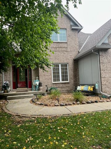 15733 Pine Circle, Basehor, KS 66007