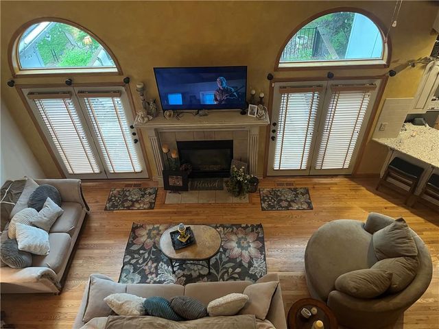 15733 Pine Circle, Basehor, KS 66007