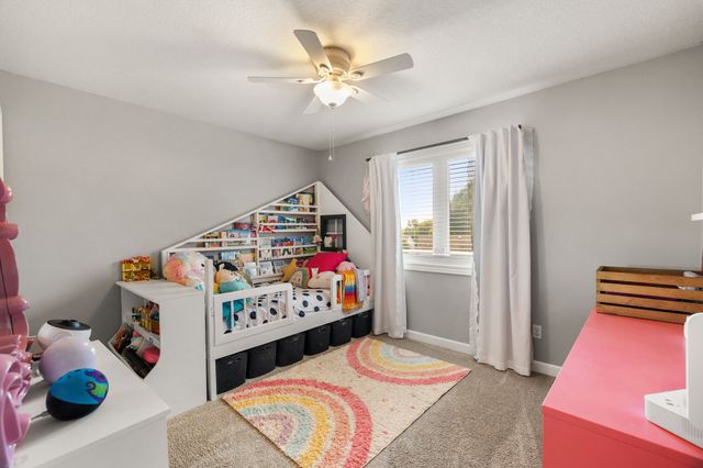 14418 Oak Brook Drive, Urbandale, IA 50323