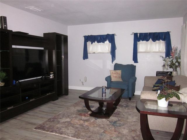 4902 COUNTRY AIRE LANE, Tampa, FL 33624