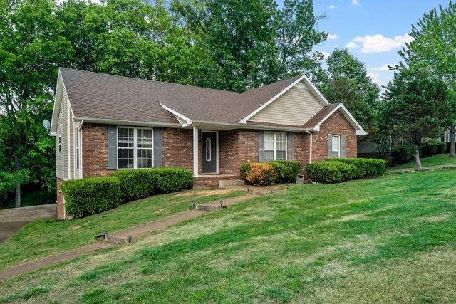 1691 Barrywood Cir, E, Clarksville, TN 37042