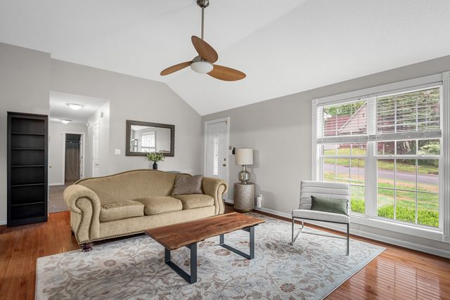 1691 Barrywood Cir, E, Clarksville, TN 37042