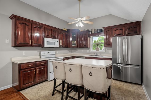 1691 Barrywood Cir, E, Clarksville, TN 37042