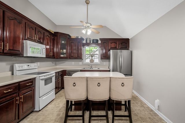 1691 Barrywood Cir, E, Clarksville, TN 37042