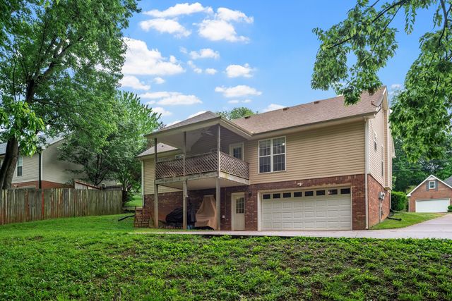 1691 Barrywood Cir, E, Clarksville, TN 37042