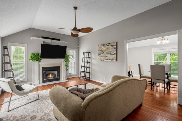 1691 Barrywood Cir, E, Clarksville, TN 37042