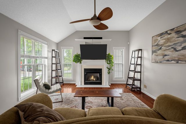 1691 Barrywood Cir, E, Clarksville, TN 37042