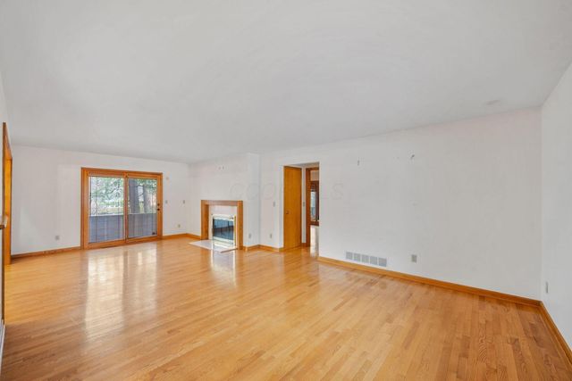 110 Whieldon Lane, Columbus, OH 43085