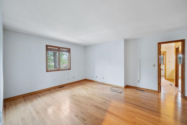 110 Whieldon Lane, Columbus, OH 43085