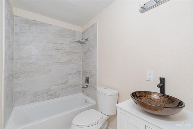 609 Elma Street, Weslaco, TX 78596