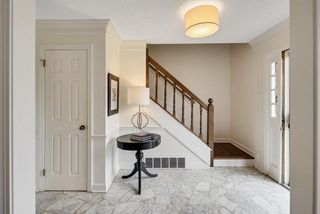 8345 GLEN MEADOW LN, Germantown, TN 38138