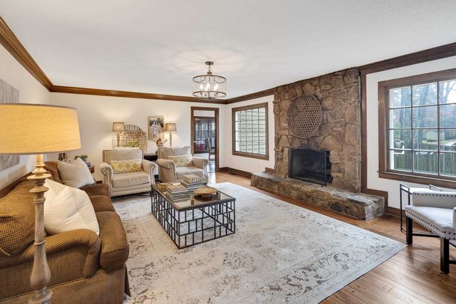 8345 GLEN MEADOW LN, Germantown, TN 38138