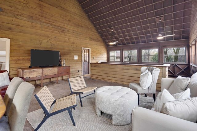 8345 GLEN MEADOW LN, Germantown, TN 38138