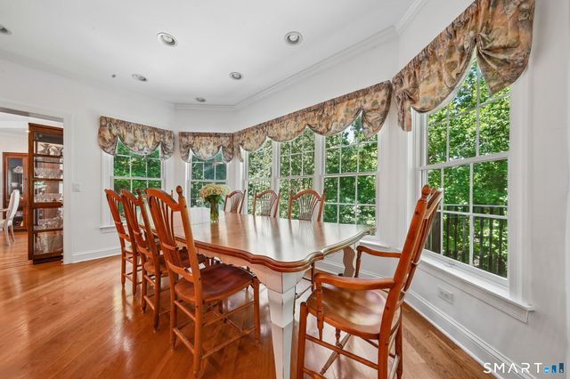 132 East Hunting Ridge Road, Stamford, CT 06903