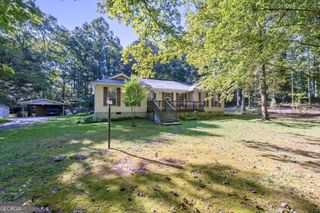 127 Circle H Road, Sharpsburg, GA 30277