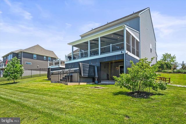 100 HOLLYHOCK DR, Manchester, PA 17345