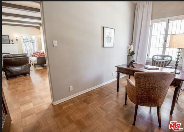150 S Orange Drive, Los Angeles, CA 90036