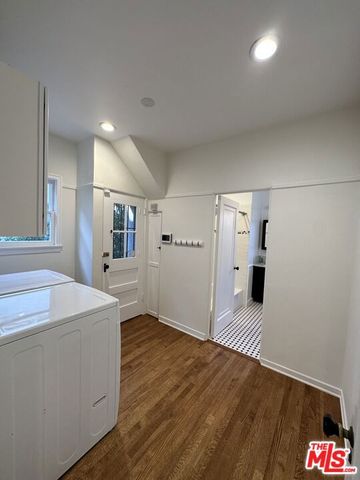 150 S Orange Drive, Los Angeles, CA 90036