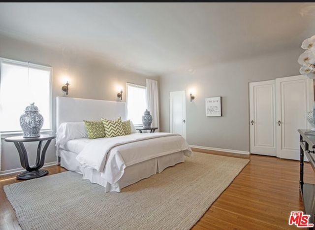 150 S Orange Drive, Los Angeles, CA 90036