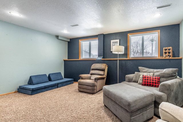 1224 Lenore Way, Fergus Falls, MN 56537