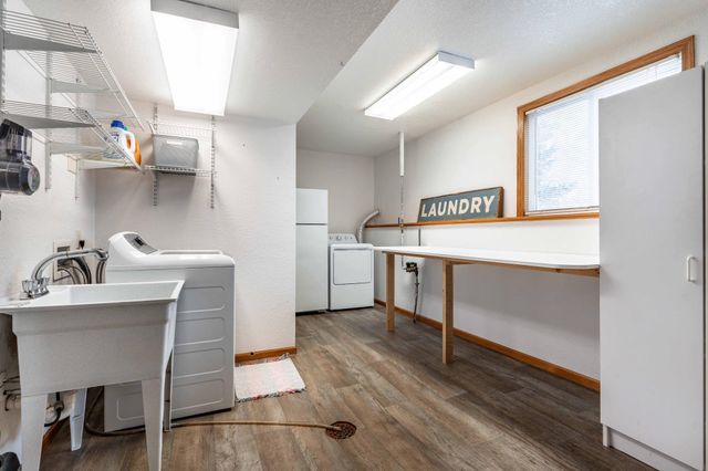 1224 Lenore Way, Fergus Falls, MN 56537