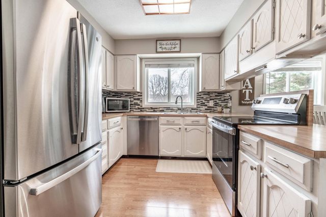 1224 Lenore Way, Fergus Falls, MN 56537