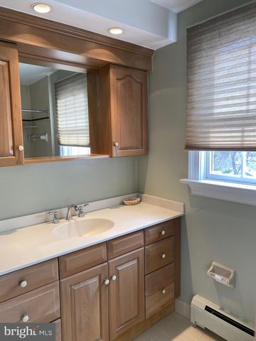 659 ROBERTS AVE, Glenside, PA 19038