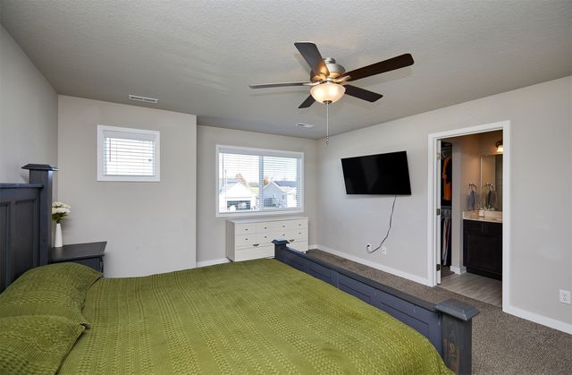 2409 Sunview Drive, Granger, IA 50109