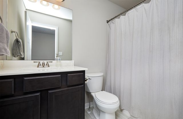 2409 Sunview Drive, Granger, IA 50109