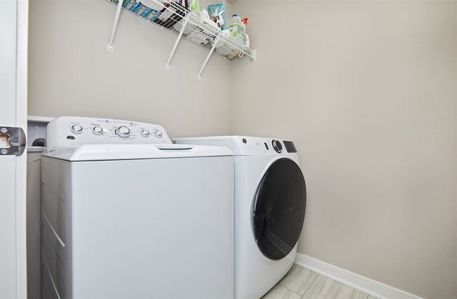 2409 Sunview Drive, Granger, IA 50109