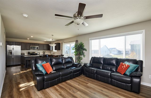 2409 Sunview Drive, Granger, IA 50109