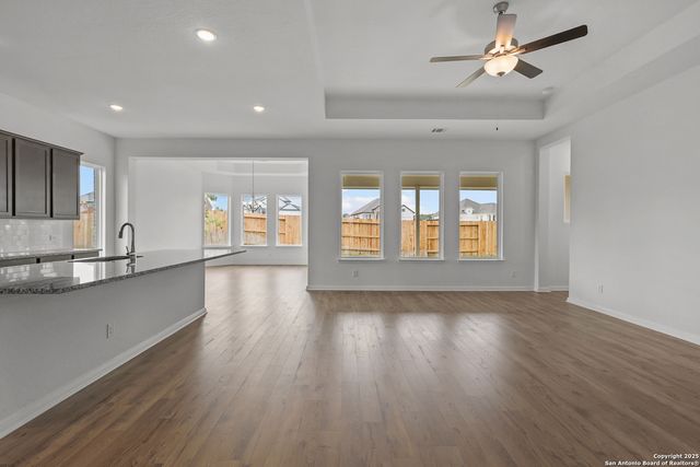 2839 Reeves Ln, Schertz, TX 78108