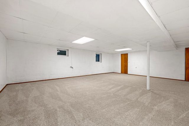 725 N 8th Avenue, Addison, IL 60101