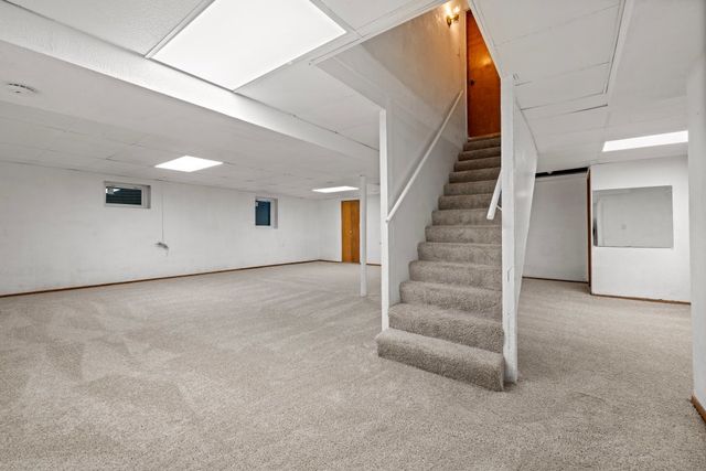 725 N 8th Avenue, Addison, IL 60101