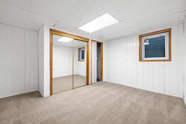 725 N 8th Avenue, Addison, IL 60101