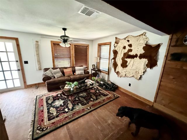 1605 S Houston Street, Kaufman, TX 75142