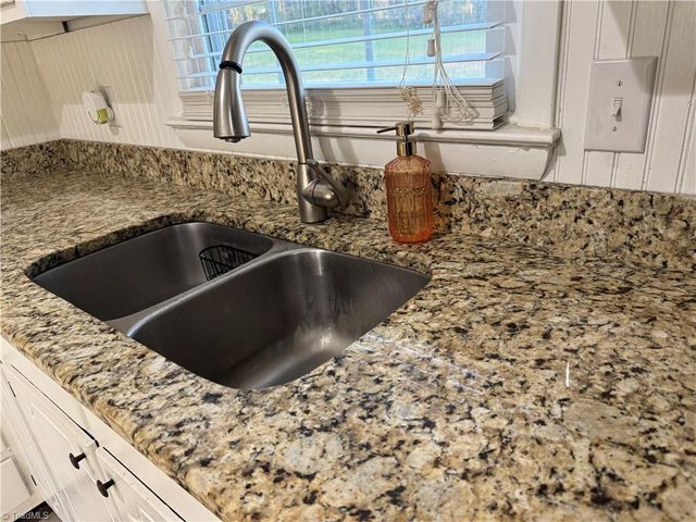 158 Betty Avenue, Mount Airy, NC 27030