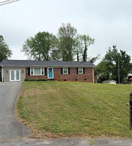 158 Betty Avenue, Mount Airy, NC 27030