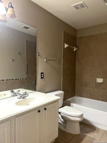 4724 green bluff, Schertz, TX 78154